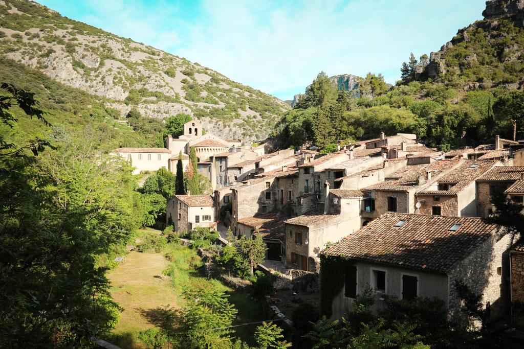 Gite Marceline Saint-Guilhem-le-Desert Exteriér fotografie