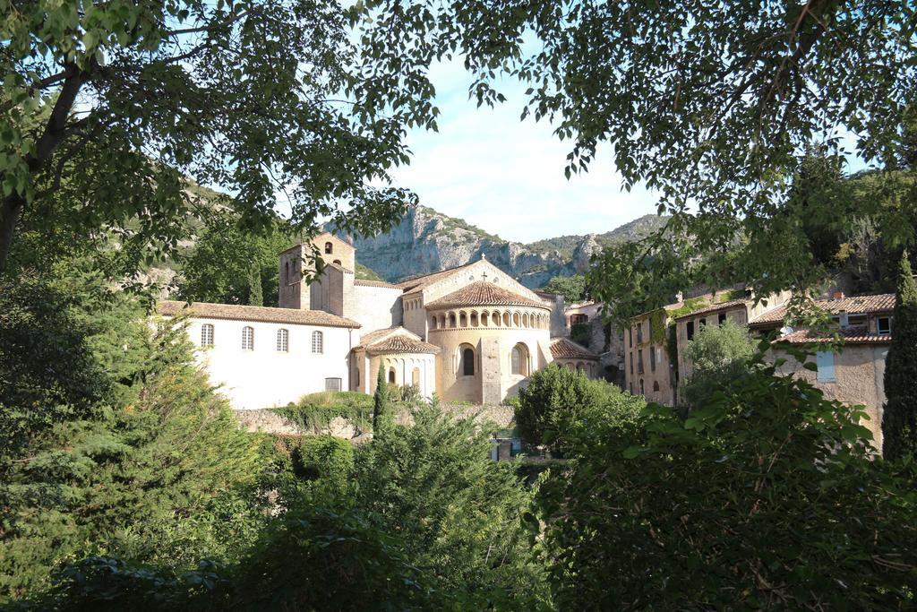 Gite Marceline Saint-Guilhem-le-Desert Exteriér fotografie